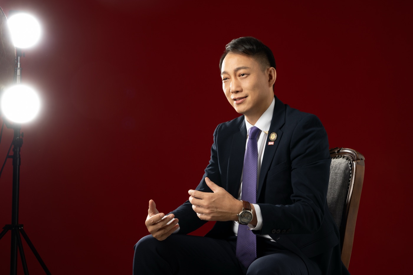 大樹教練：實戰中，雙手講解